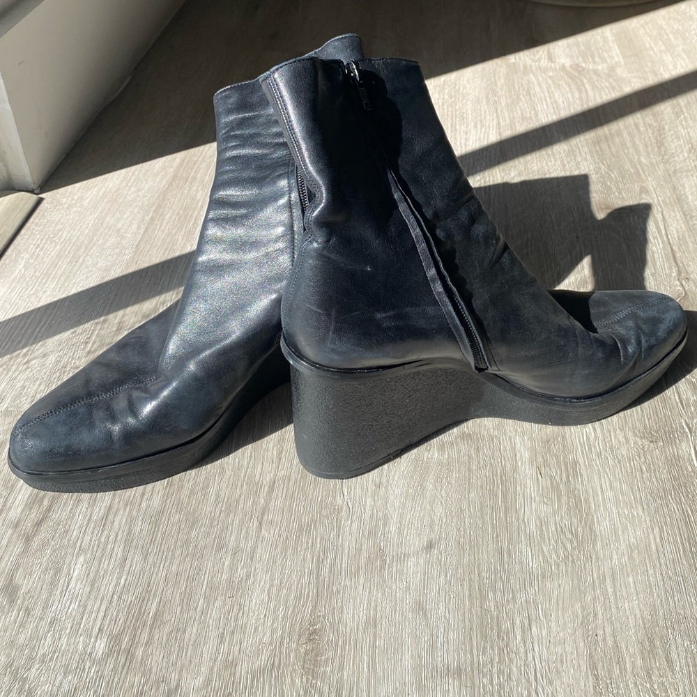 Robert Clergerie Size 12 Leather Ankle Boots - Picture 3 of 3